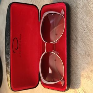 Oscar De La Renta sunglasses. New w/out tags.